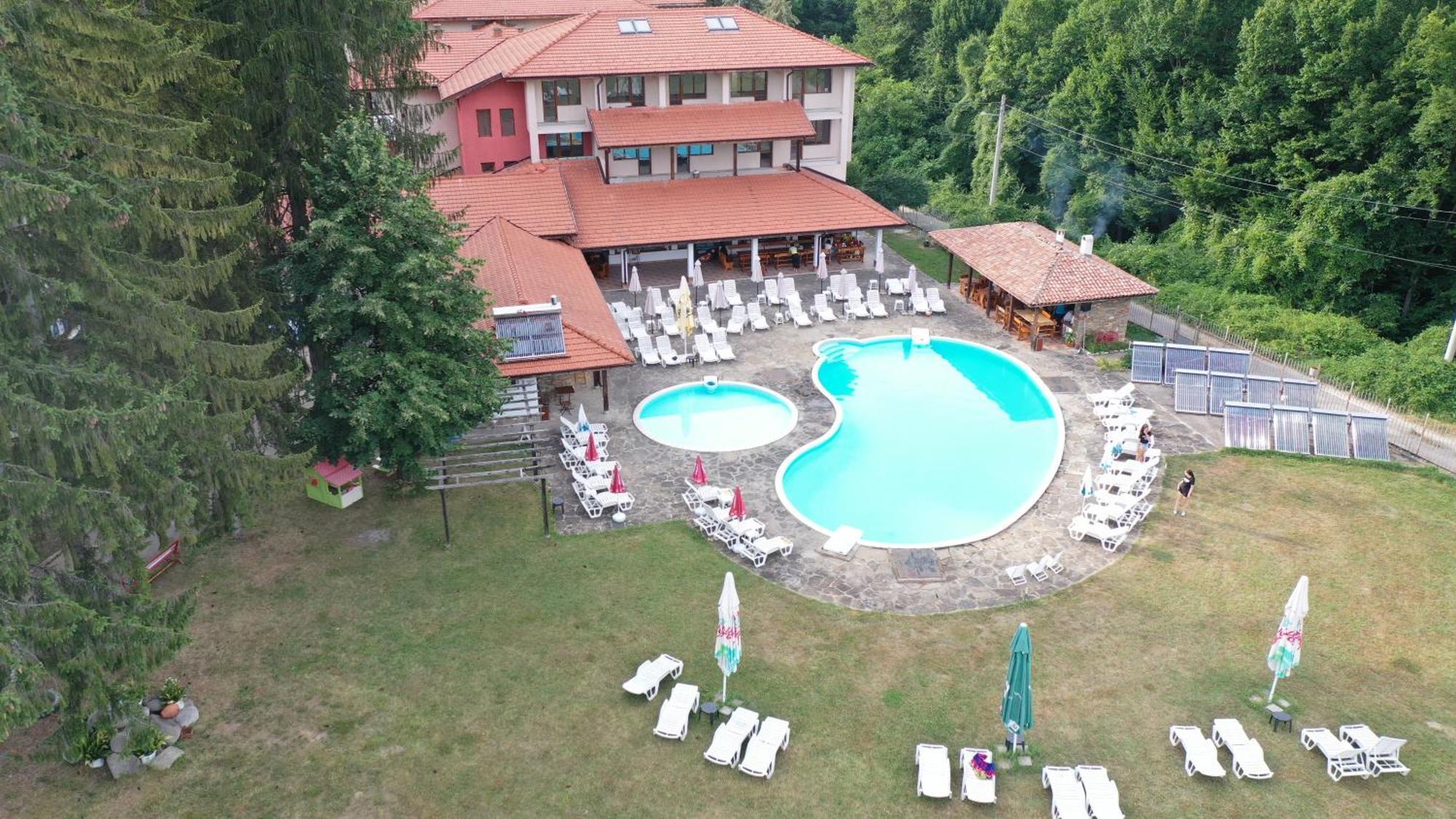 Vidima Apartment Hotel Apriltsi  Buitenkant foto