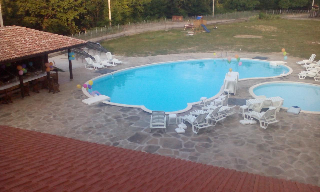 Vidima Apartment Hotel Apriltsi  Buitenkant foto